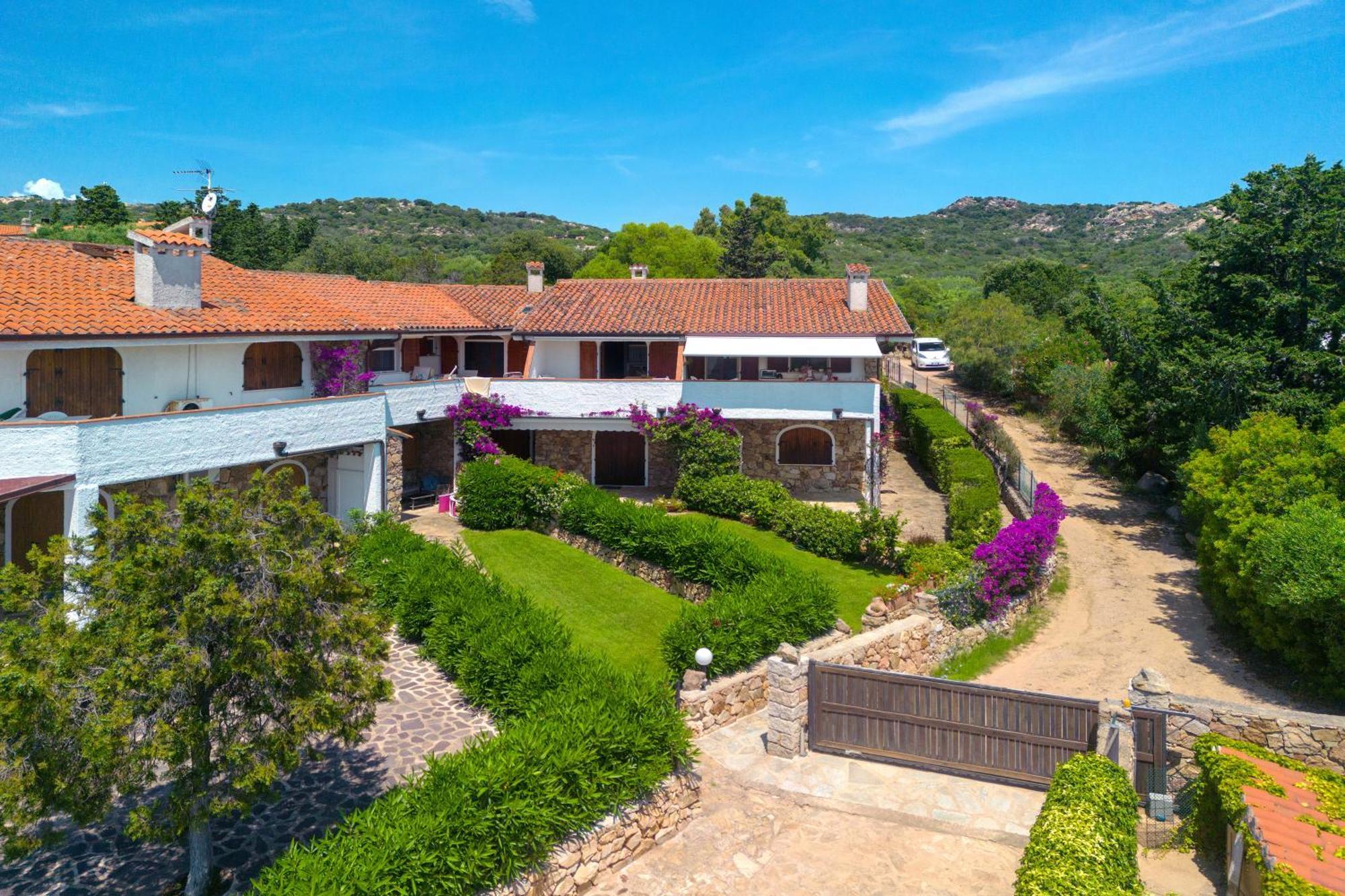 Baia Dorata Beach Apartment Porto Istana Exteriér fotografie