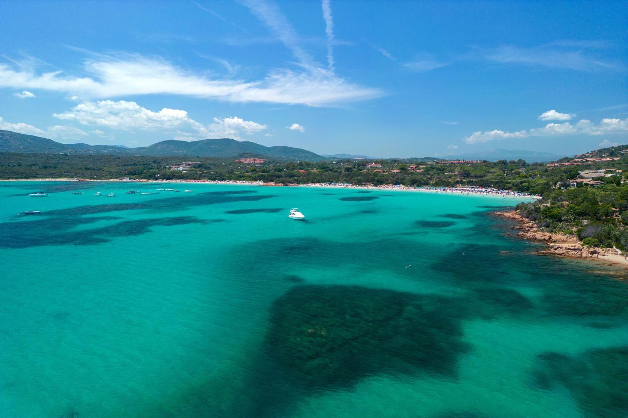 Baia Dorata Beach Apartment Porto Istana Exteriér fotografie