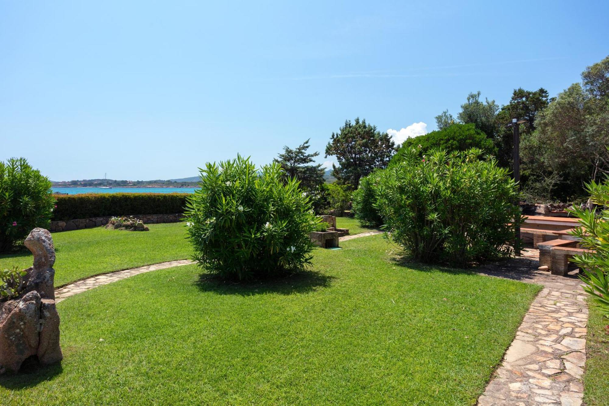 Baia Dorata Beach Apartment Porto Istana Exteriér fotografie